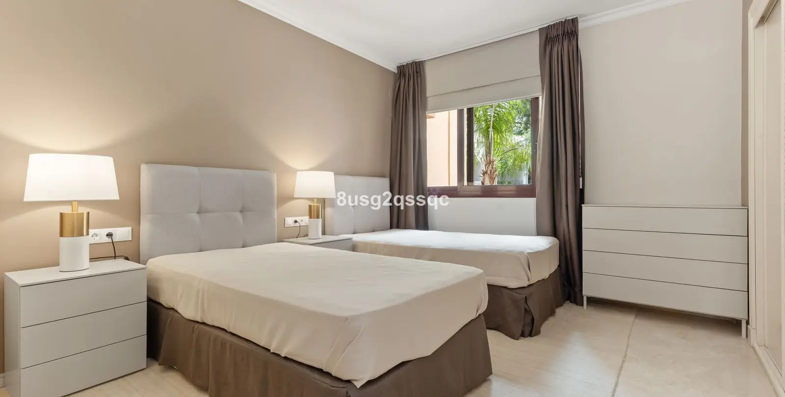 Venta de apartamento en planta media en Costalita 23