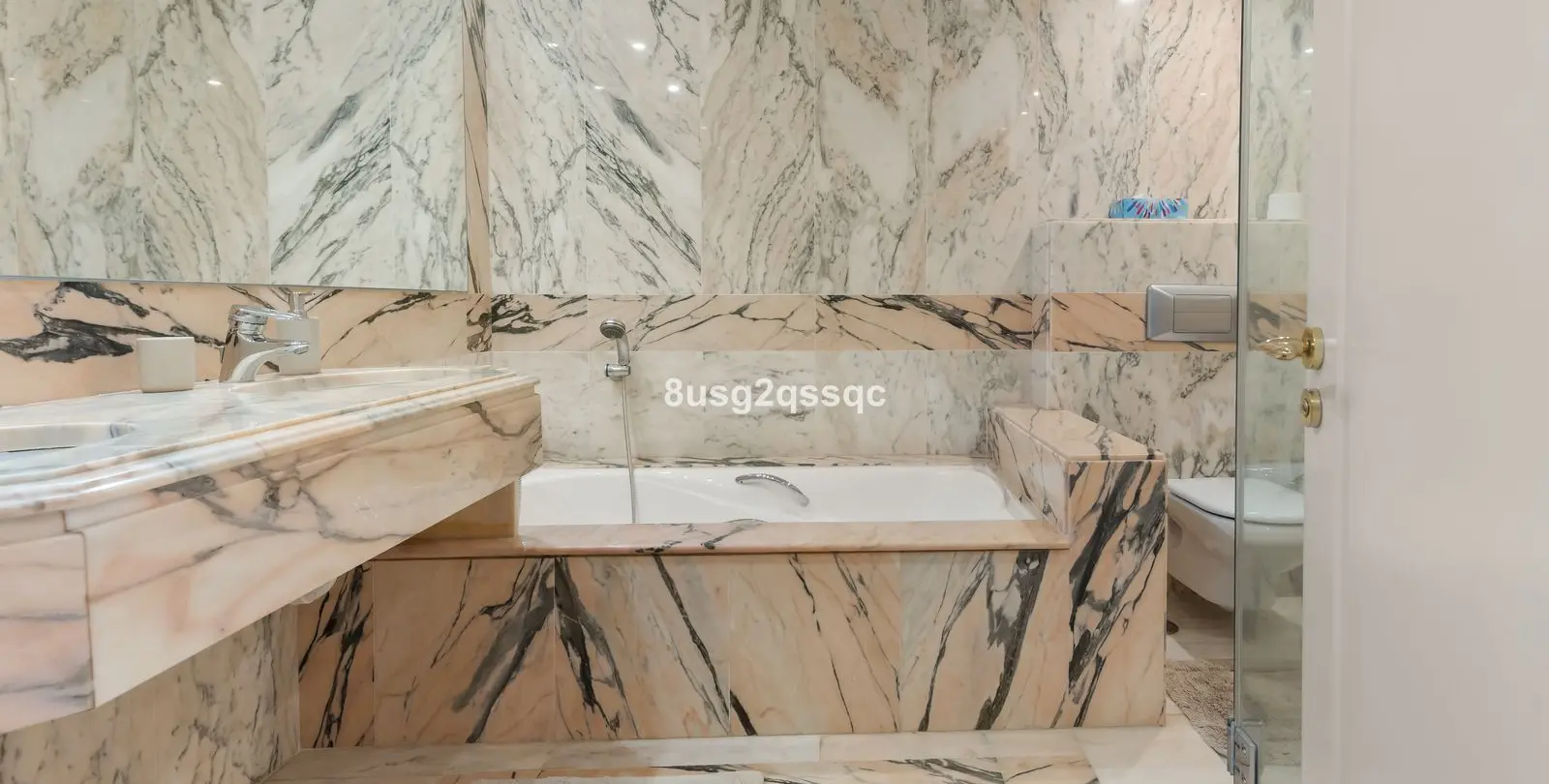 Venta de apartamento en planta media en Costalita 24