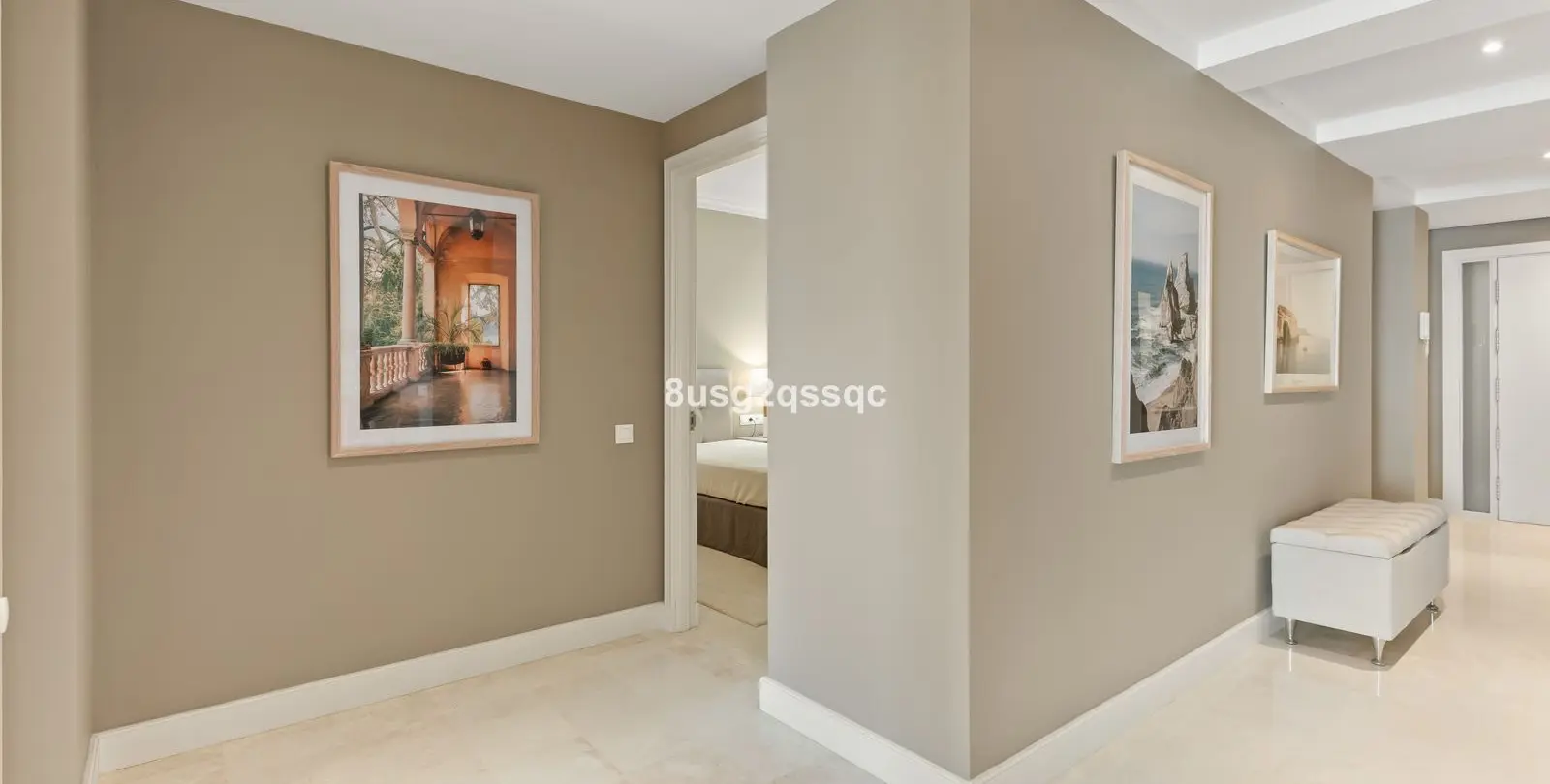 Venta de apartamento en planta media en Costalita 27