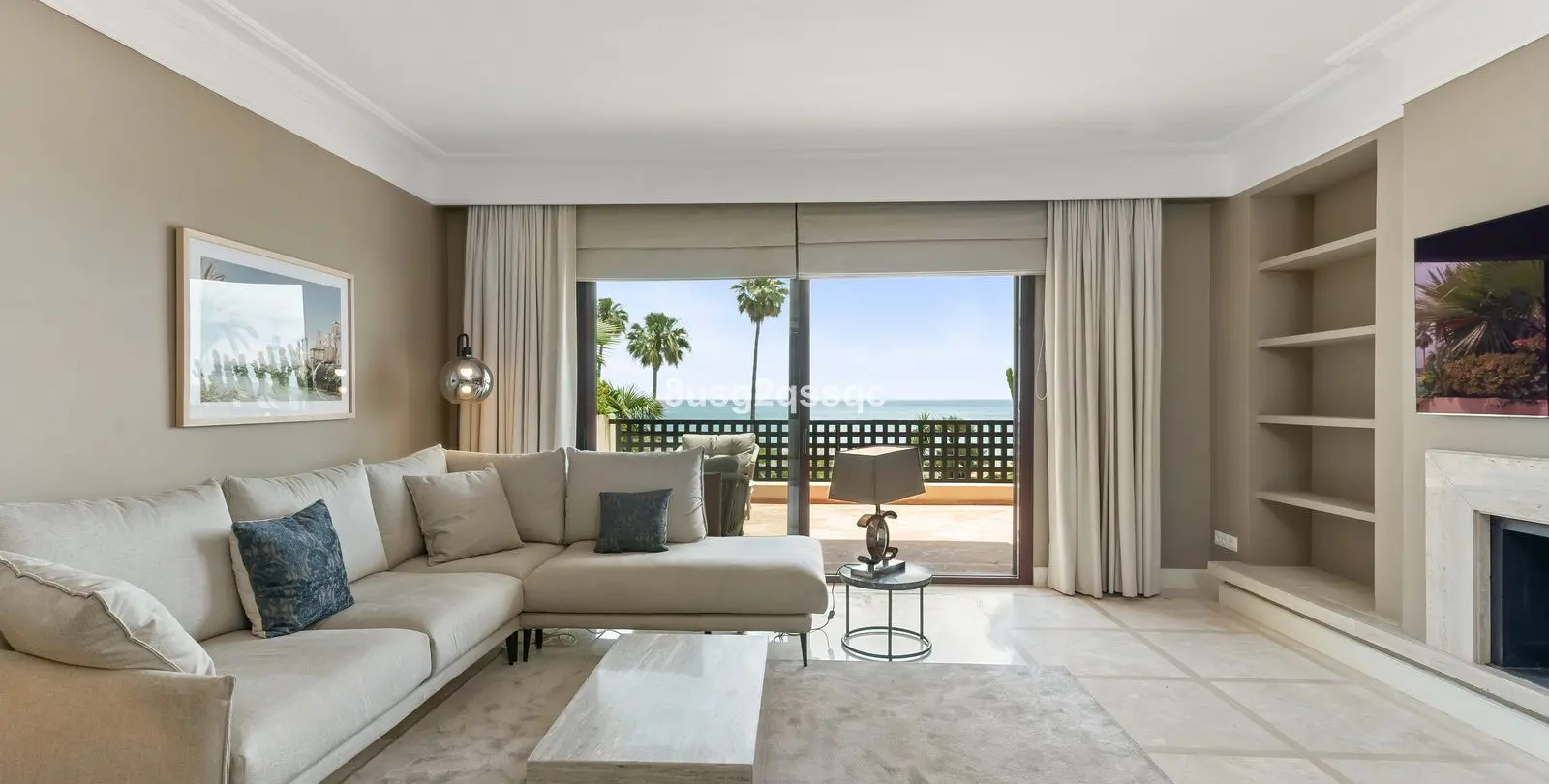 Venta de apartamento en planta media en Costalita 29