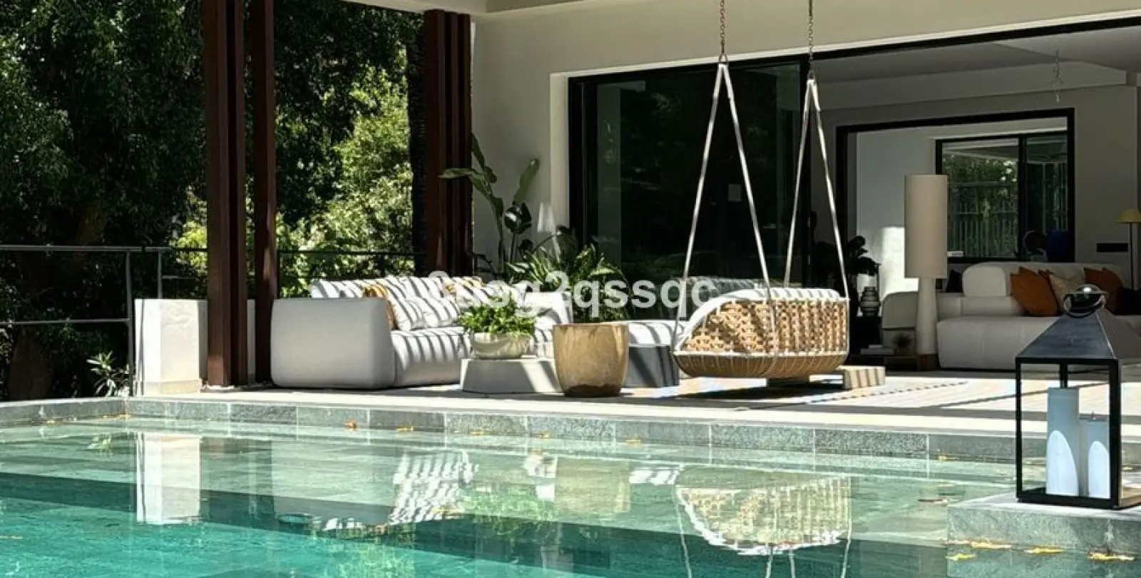 Sale of detached villa in Marbella 9