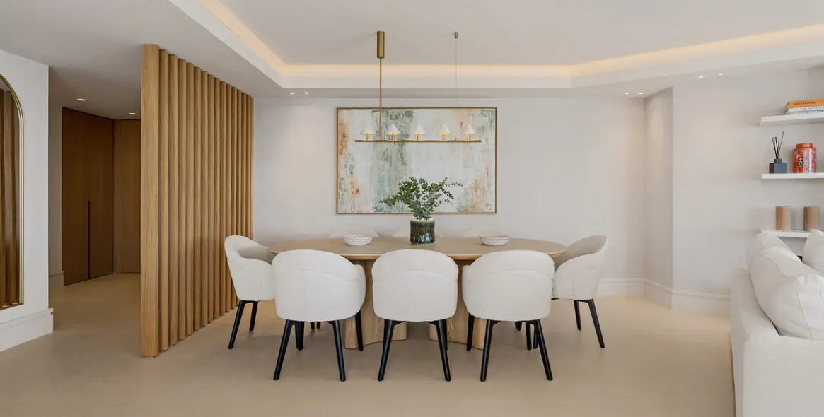 Venta de apartamento en planta media en Puerto Banús 7