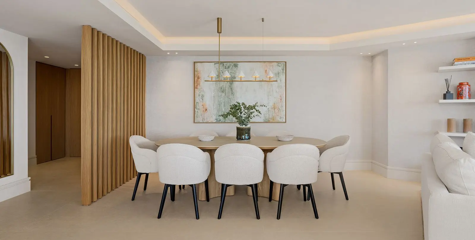 Sale of middle floor apartment in Puerto Banús 7