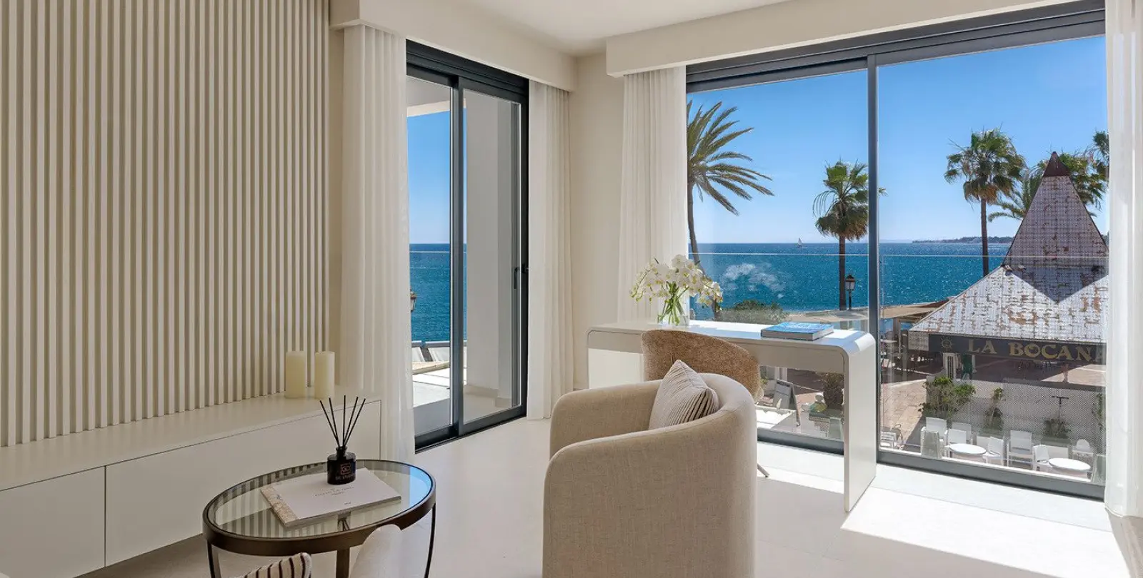 Sale of middle floor apartment in Puerto Banús 11