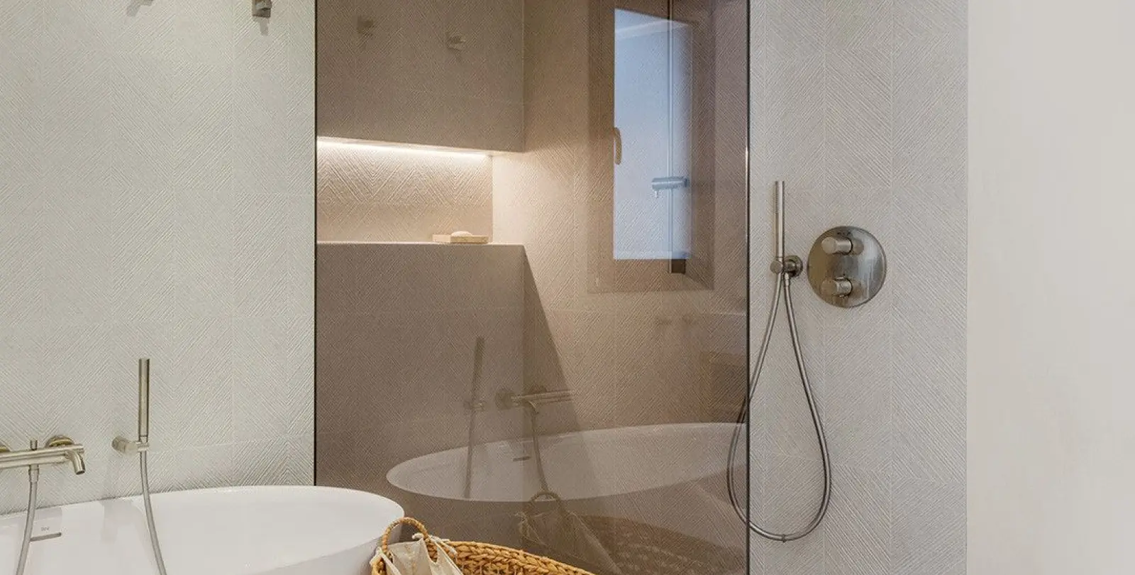 Sale of middle floor apartment in Puerto Banús 15