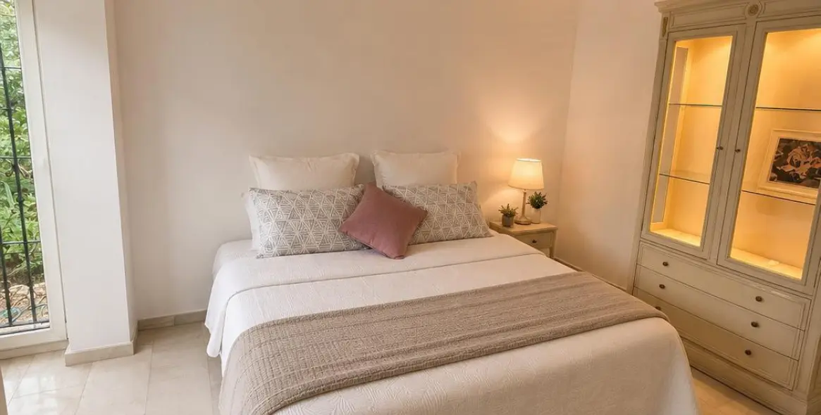 Short-term rent of detached villa in Nueva Andalucía 13