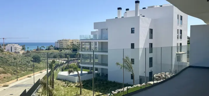 Долгосрочная аренда апартаментов на среднем этаже в Mijas Costa 2