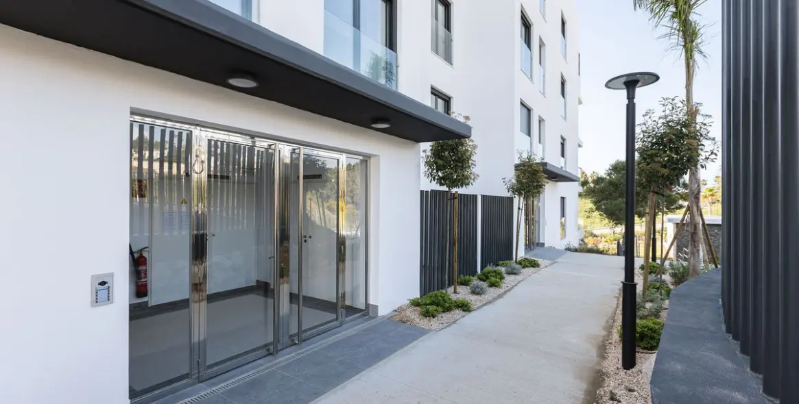 Продажа апартаментов на среднем этаже в Mijas Costa 21