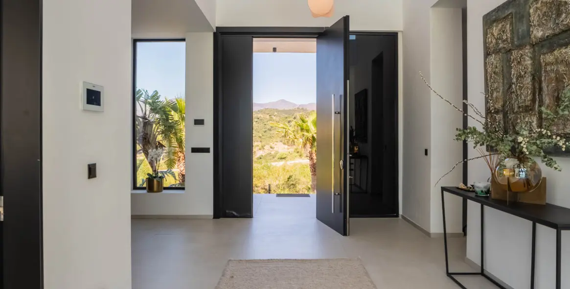 Short-term rent of detached villa in Estepona 13