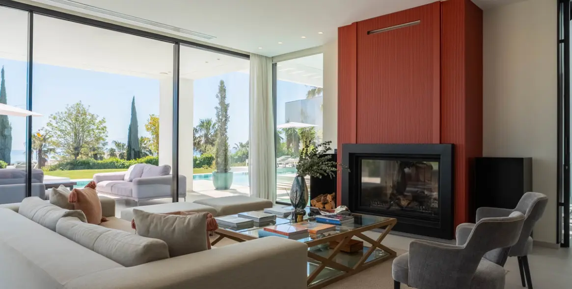 Short-term rent of detached villa in Estepona 15
