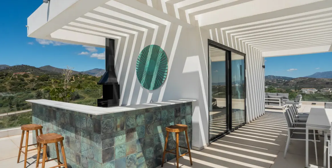 Short-term rent of detached villa in Estepona 60