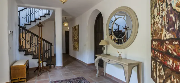Long-term rent of detached villa in Benahavís 1