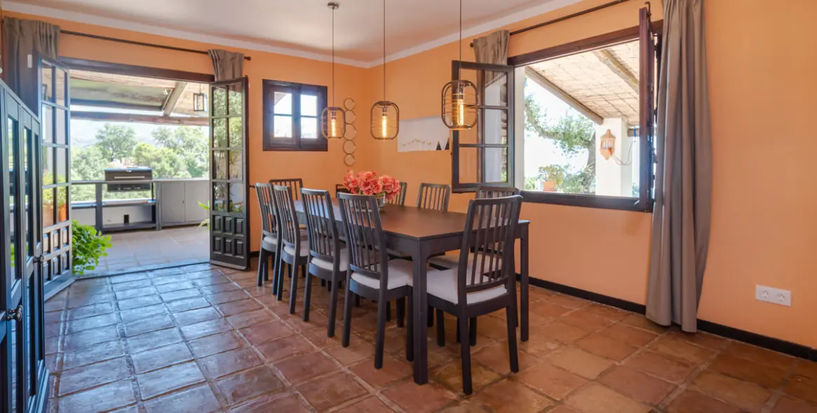 Long-term rent of detached villa in Benahavís 32