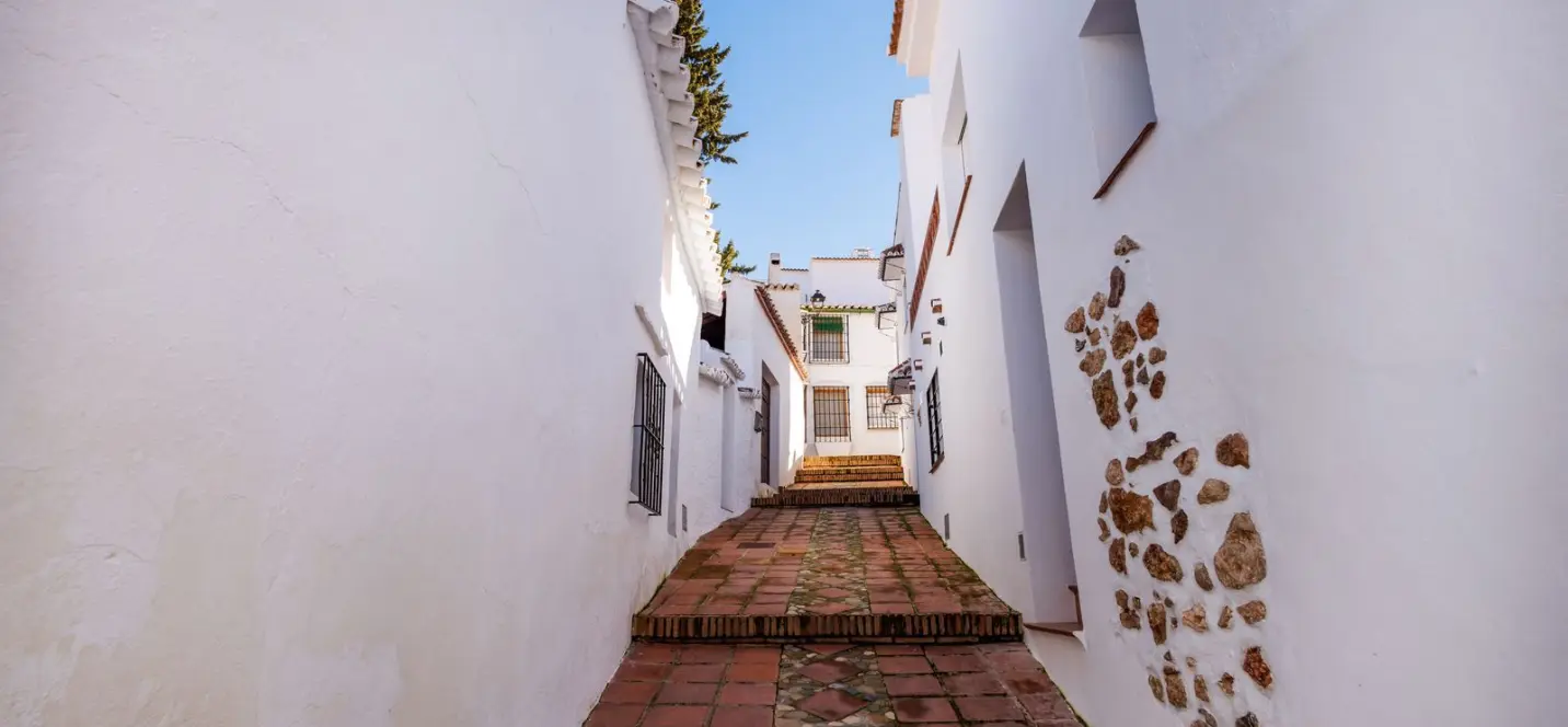 Продажа таунхауса в Comares 3