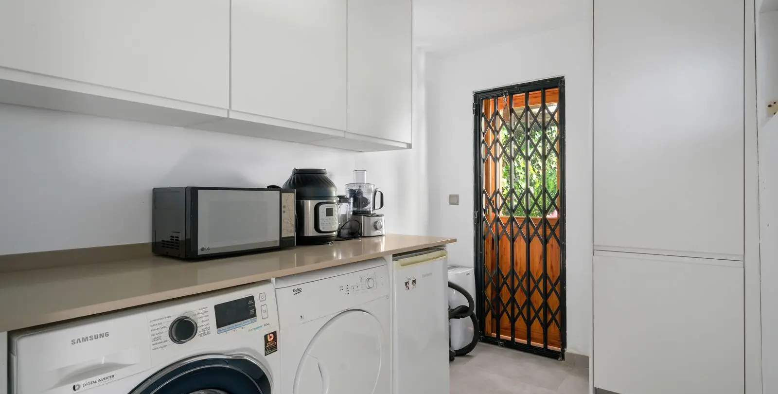 Sale of finca - cortijo in Estepona 11