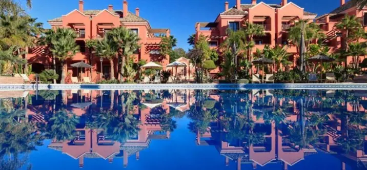 Venta de apartamento en planta baja en Nueva Andalucía 0