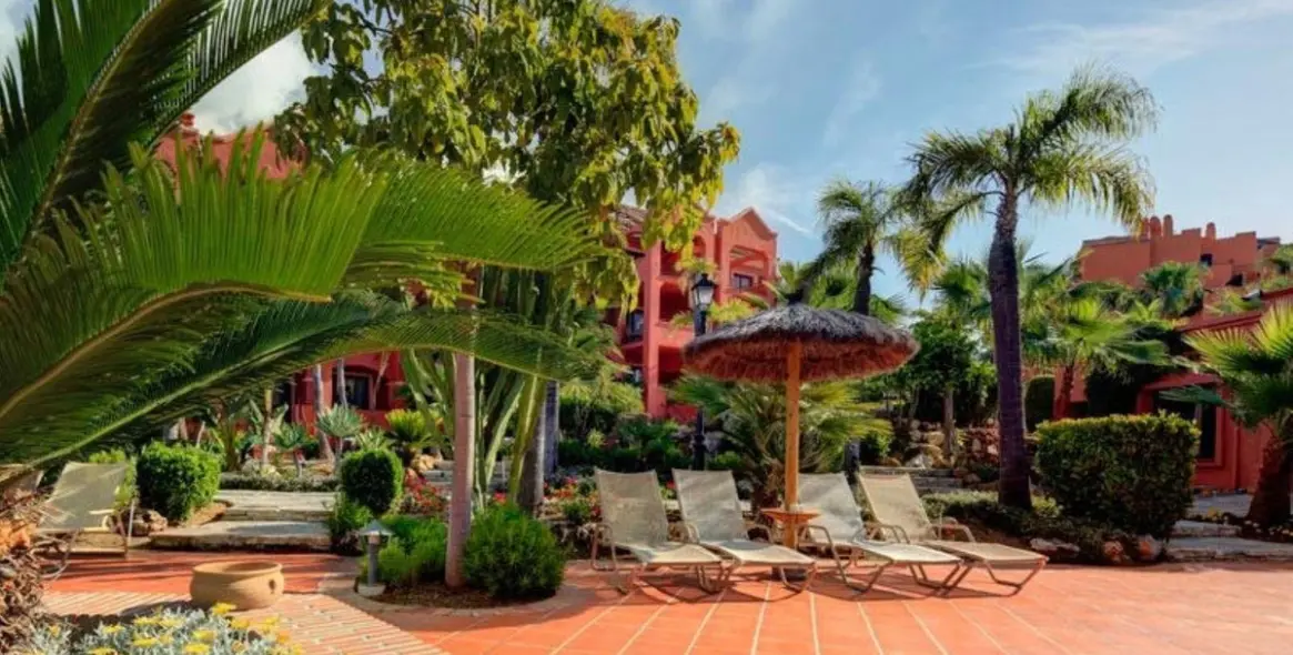 Venta de apartamento en planta baja en Nueva Andalucía 14