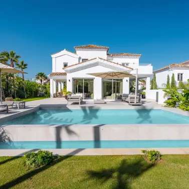 Venta de villa independiente en Casares Playa