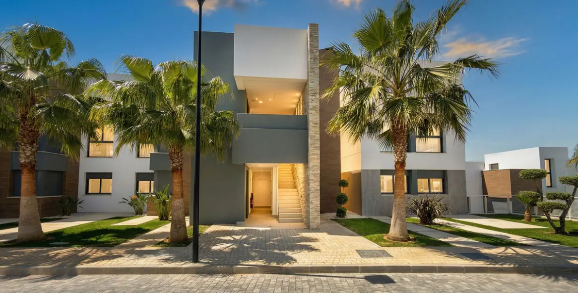 Venta de ático dúplex en Cabopino 24