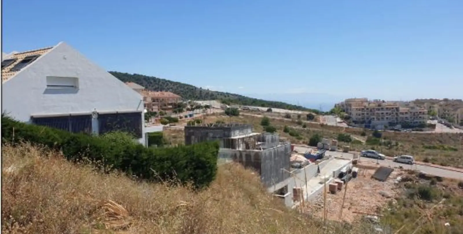 Продажа  жилого участка в Benalmadena 1
