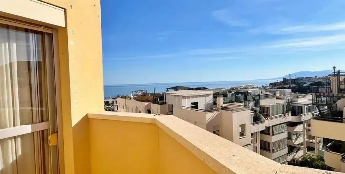 Продажа апартаментов на первом этаже в La Cala del Moral 7