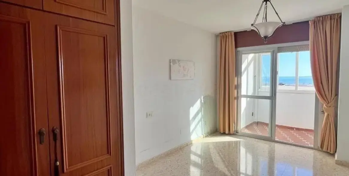 Продажа апартаментов на первом этаже в La Cala del Moral 21
