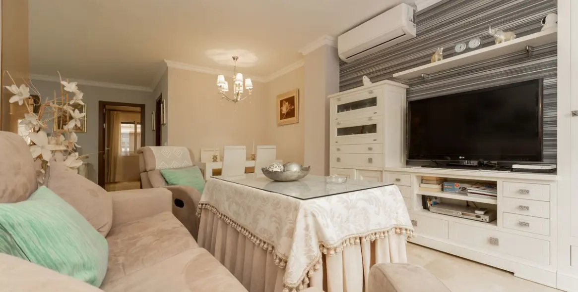 Продажа апартаментов на среднем этаже в Fuengirola 1