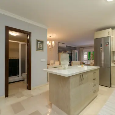 Продажа апартаментов на среднем этаже в Fuengirola