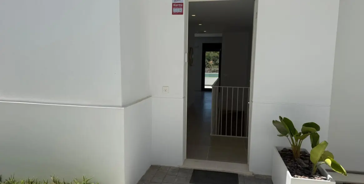 Sale of townhouse in Manilva 3
