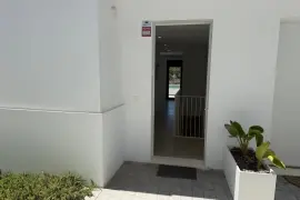 Image 3 thumb