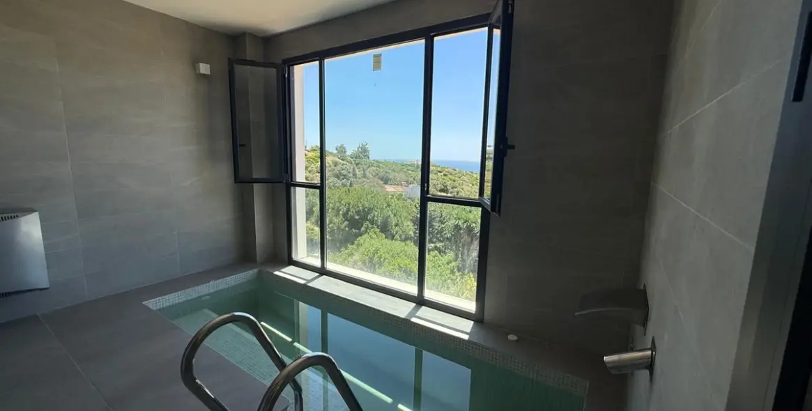 Sale of townhouse in Manilva 27