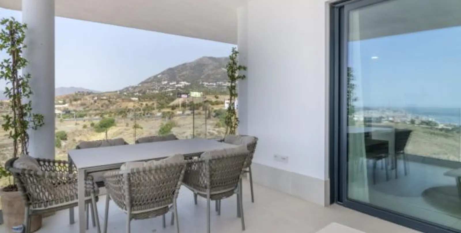 Продажа апартаментов на первом этаже в Fuengirola 3