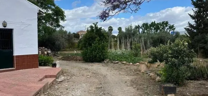 Sale of detached villa in Campanillas 0