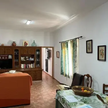 Sale of detached villa in Campanillas