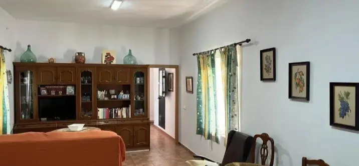 Sale of detached villa in Campanillas 4