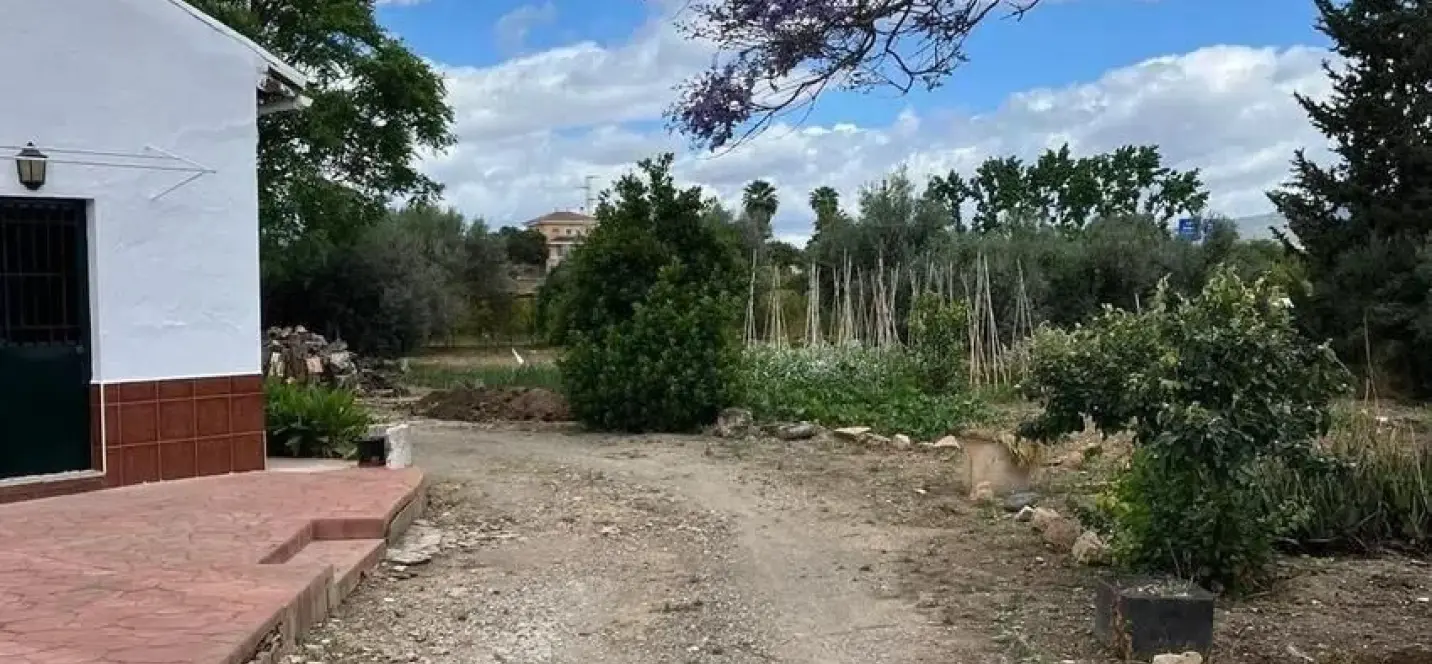 Sale of detached villa in Campanillas 0