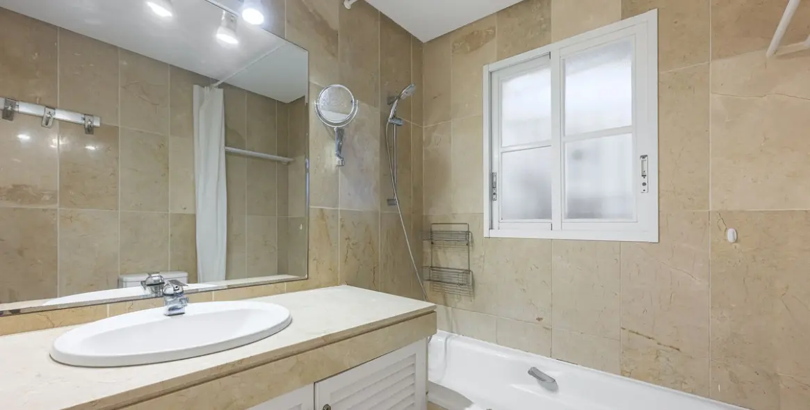Продажа таунхауса в Estepona 8