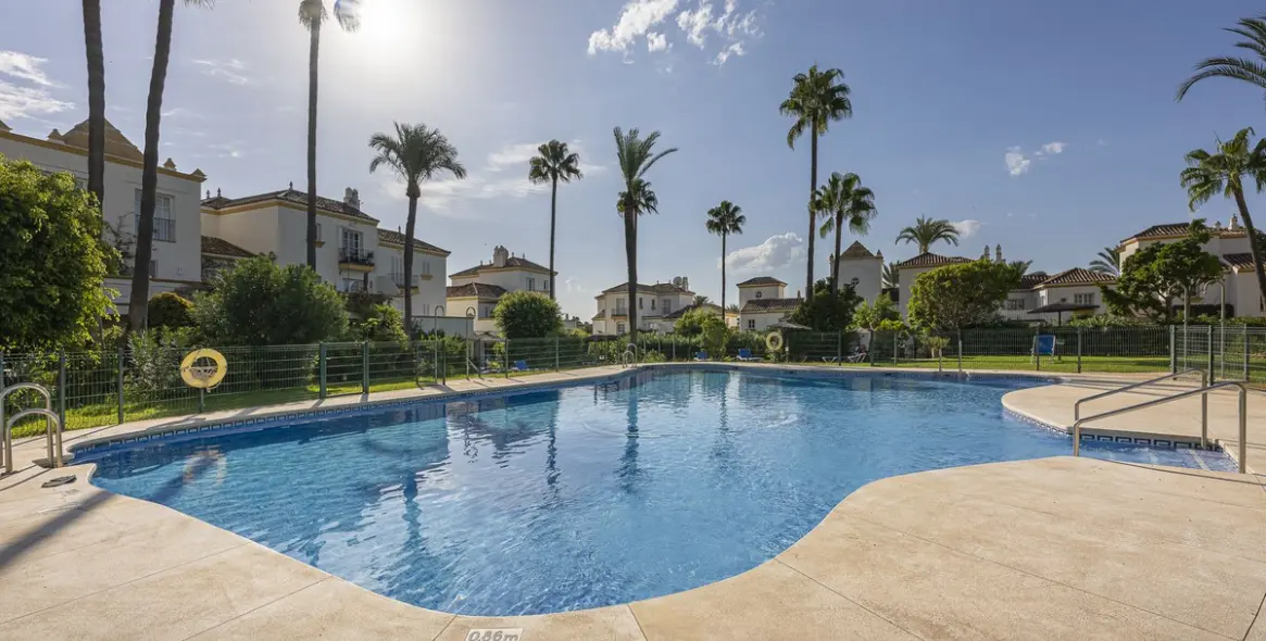 Продажа таунхауса в Estepona 23