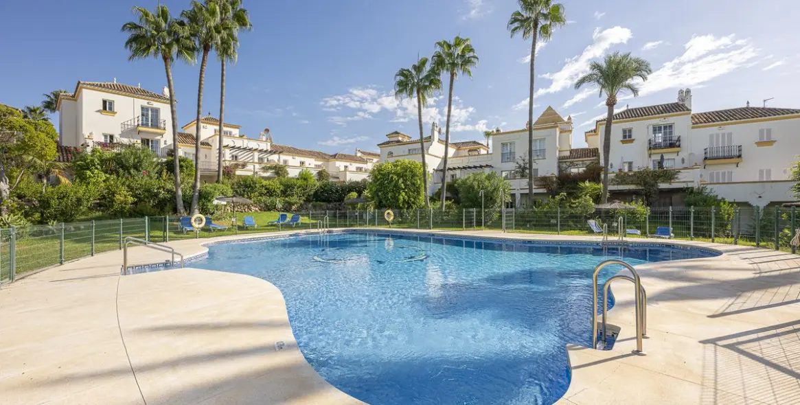 Продажа таунхауса в Estepona 24