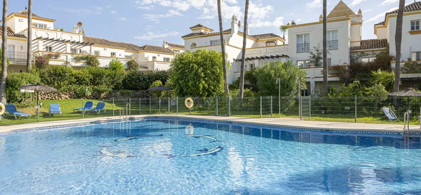Продажа таунхауса в Estepona 0