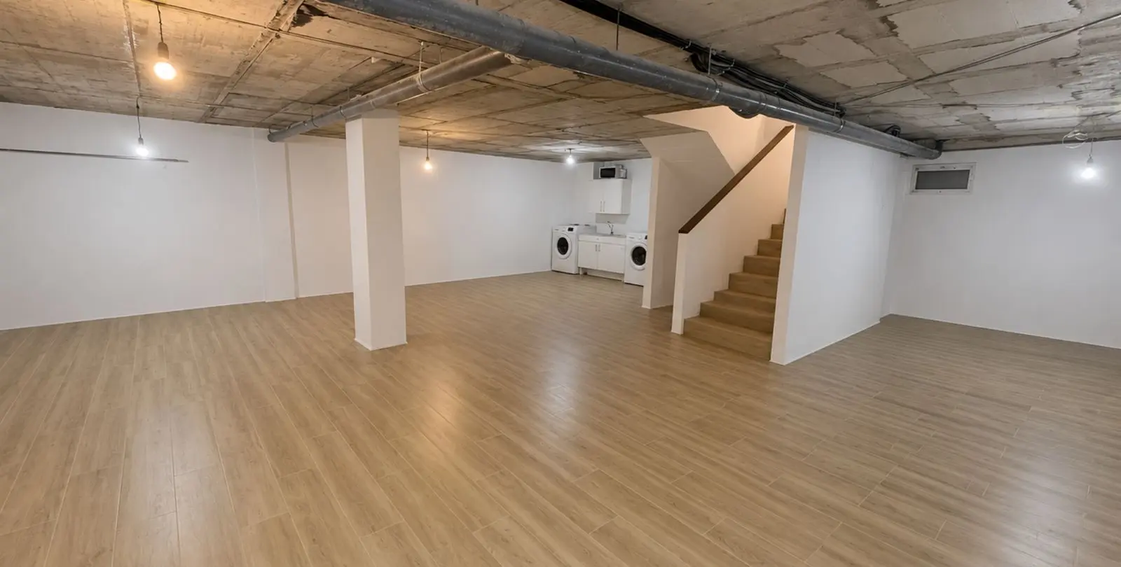 Продажа дома на две семьи в Casares 29
