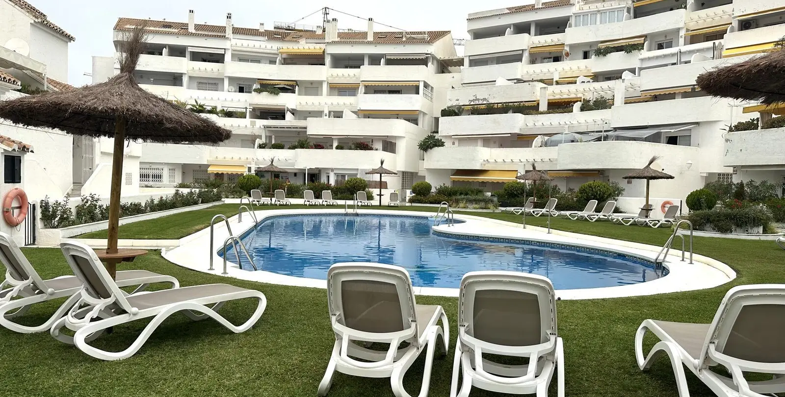 Продажа апартаментов на среднем этаже в Nueva Andalucía 27