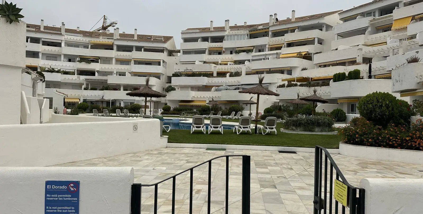 Продажа апартаментов на среднем этаже в Nueva Andalucía 30