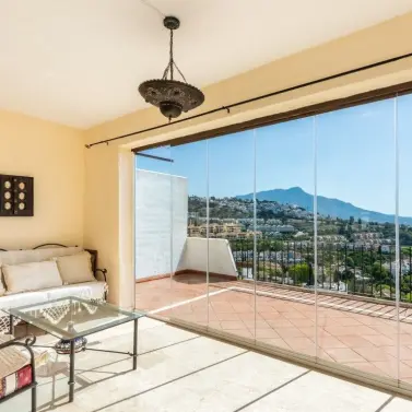 Sale of duplex in Benahavís