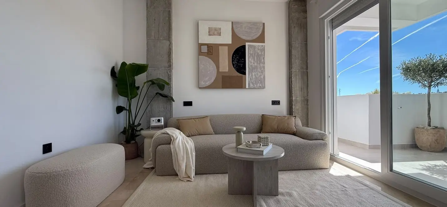 Sale of middle floor apartment in Riviera del Sol 2