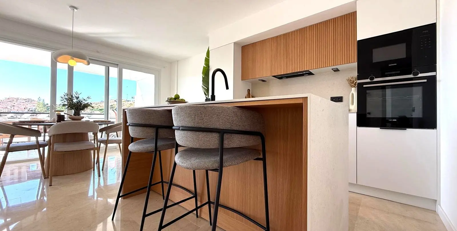 Venta de apartamento en planta media en Riviera del Sol 5