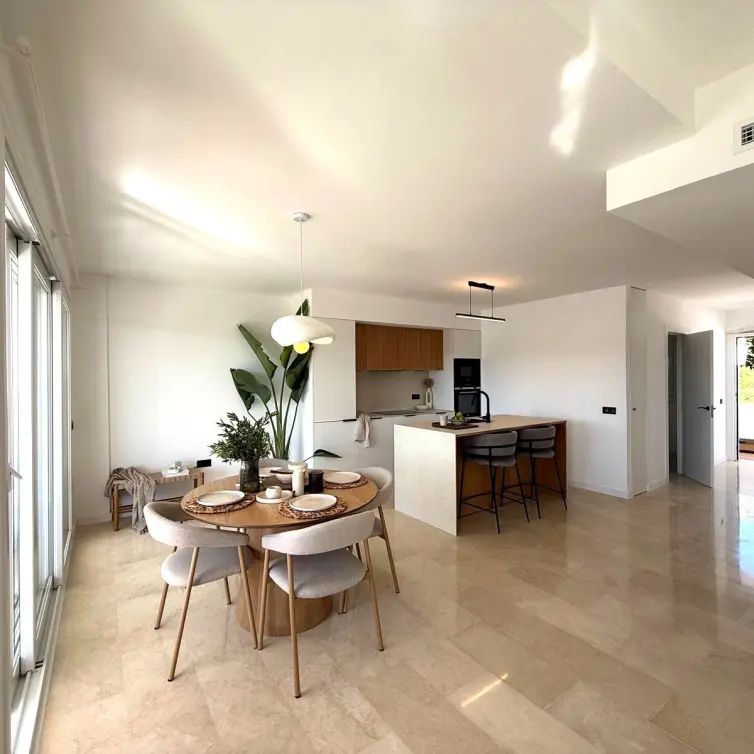 Sale of middle floor apartment in Riviera del Sol