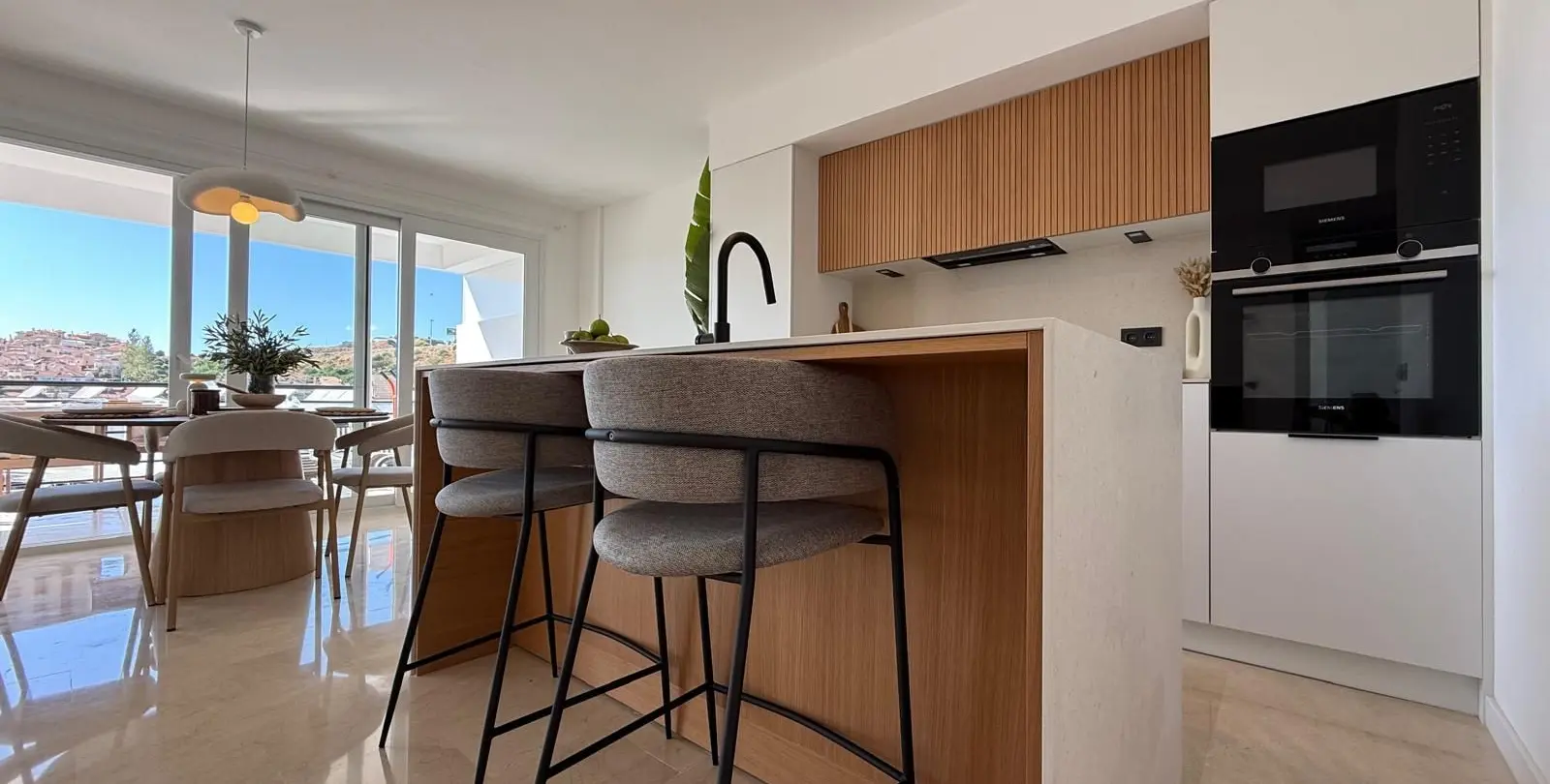 Venta de apartamento en planta media en Riviera del Sol 33