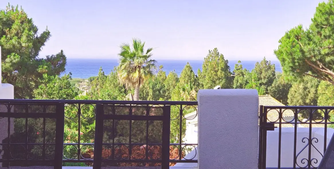 Sale of semi-detached house in Calahonda 4