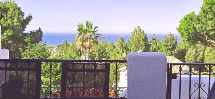 Sale of semi-detached house in Calahonda 3